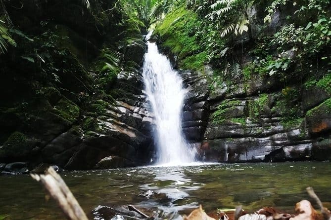 Nature activity in Salento – hidden travel destination Colombia – hike to Santa Rita waterfall